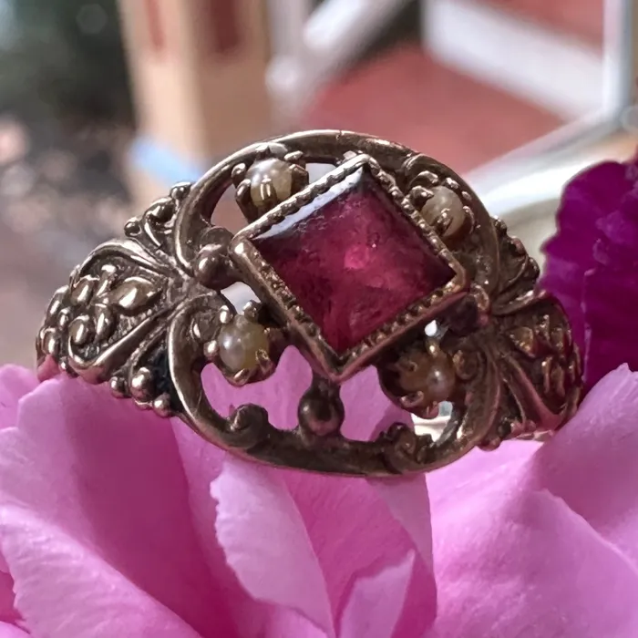 14 Karat Yellow Gold Synthetic Ruby Seed Pearl Ring 20002604 ONeills Estate Jewelry Rings 14 Karat Yellow Gold Synthetic Ruby Seed Pearl Ring 20002604 ONeills Estate Jewelry Rings