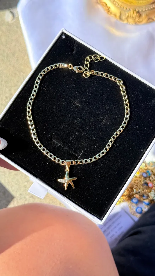 Morena and Proud PreStyled Sets Gold Starfish Anklet
