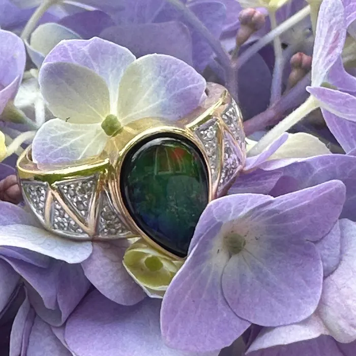 Rings ONeills Estate Jewelry 18 Karat Yellow Gold Crystal Opal Doublet Ring 20002099 Rings ONeills Estate Jewelry 18 Karat Yellow Gold Crystal Opal Doublet Ring 20002099
