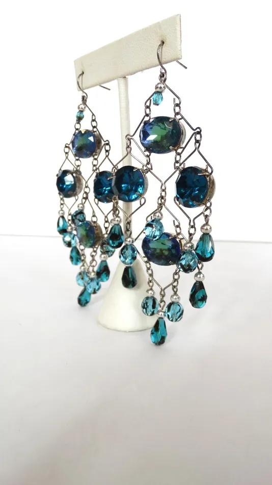 Beaded Wire Dangle Earrings Vintage by Misty Earrings Beaded Wire Dangle Earrings Vintage by Misty Earrings