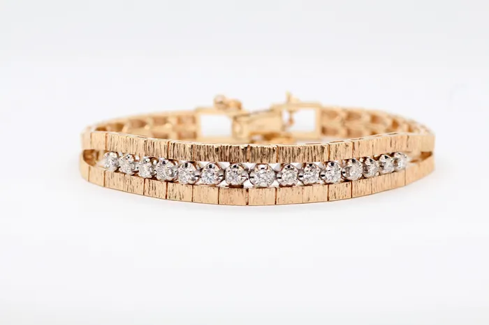 Bracelets FULLERS PURCHASE FROM PUBLIC ESTATE 14KY 76 CTTW DIAMOND BRACELET HISI2 Bracelets FULLERS PURCHASE FROM PUBLIC ESTATE 14KY 76 CTTW DIAMOND BRACELET HISI2