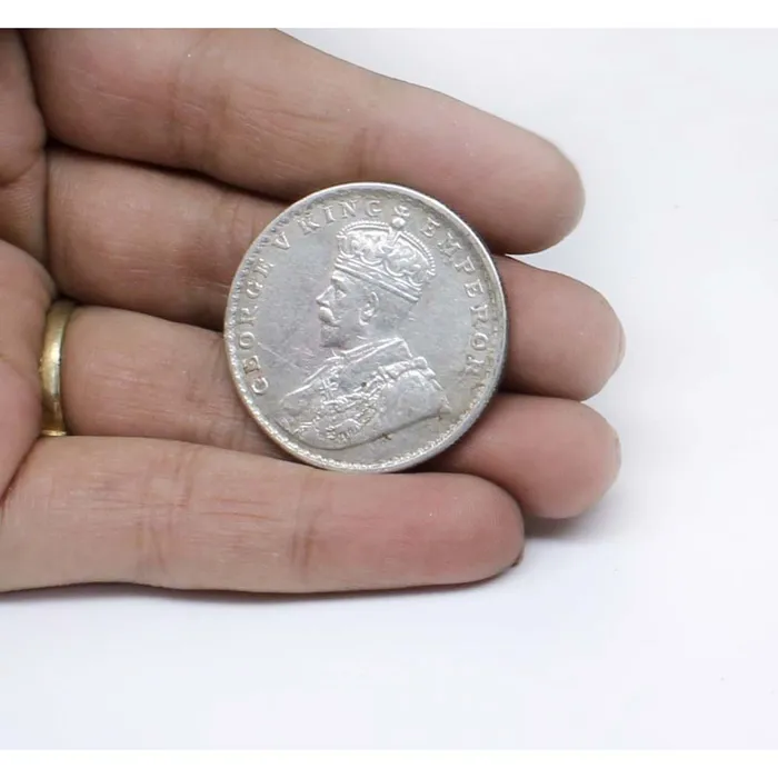 Pure silver George V King Emperor One Rupee India 1917 Old coin Karizma Jewels Rings Pure silver George V King Emperor One Rupee India 1917 Old coin Karizma Jewels Rings