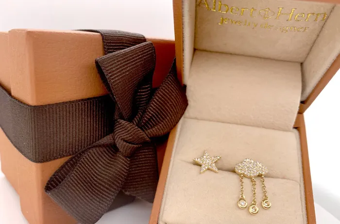 Albert Hern Earrings Earrings 14kt Gold Star Cloud Studs