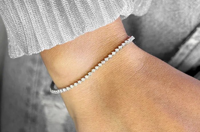 Bracelet 18kt White Gold Tennis with 3Prongs 83 Diamonds Albert Hern Bracelets Bracelet 18kt White Gold Tennis with 3Prongs 83 Diamonds Albert Hern Bracelets