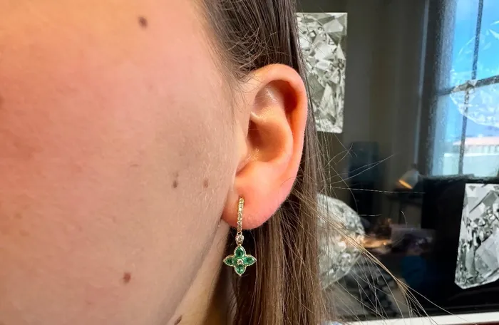 Earrings Albert Hern Earrings 18kt Gold Huggies Emeralds Diamonds Earrings Albert Hern Earrings 18kt Gold Huggies Emeralds Diamonds