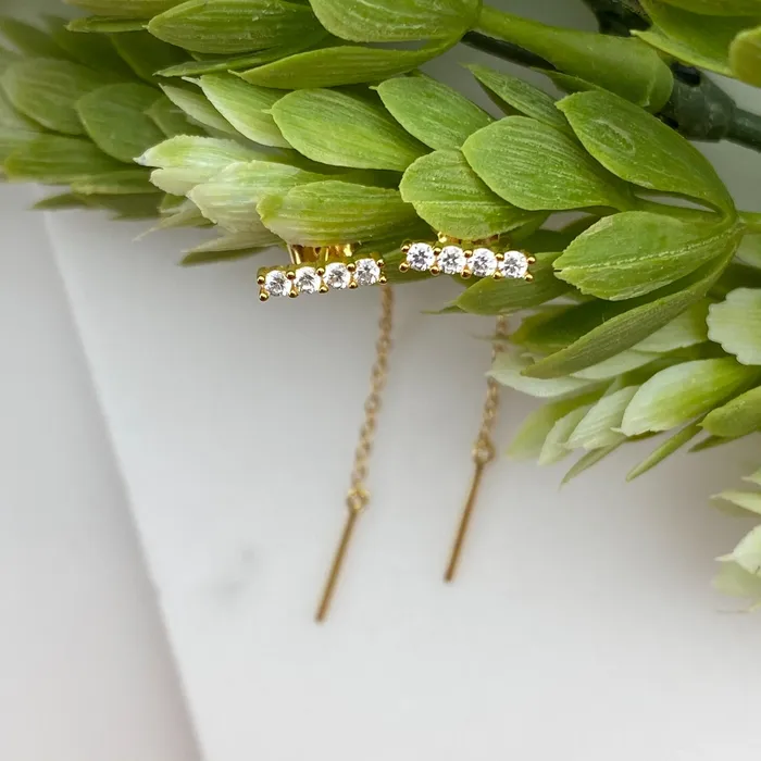 Earrings Izzy Jo Roxanne in Diamondish and Gold Threader Earrings