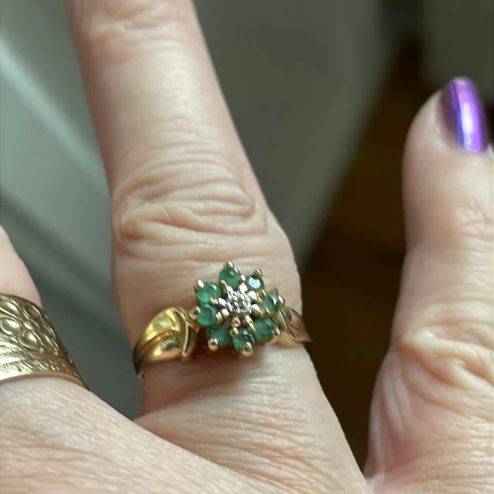 Emerald Diamond Flower Ring 10k Gold Vintage Vintage Paris Jewelry Rings Emerald Diamond Flower Ring 10k Gold Vintage Vintage Paris Jewelry Rings