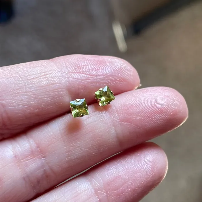Love Vintage Paris Earrings Peridot Earrings 10k Gold Vintage