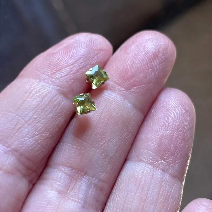 Love Vintage Paris Earrings Peridot Earrings 10k Gold Vintage