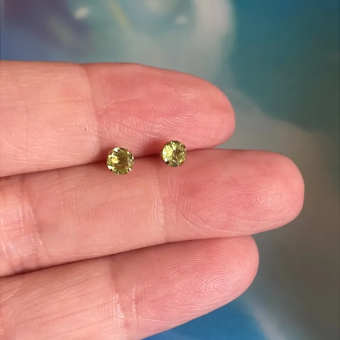 Love Vintage Paris Earrings Peridot Earrings 10k Gold Vintage