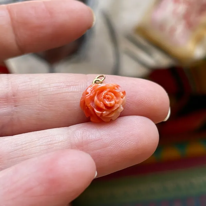 Love Vintage Paris Necklaces Carved Coral Rose Pendant 10k Gold Vintage