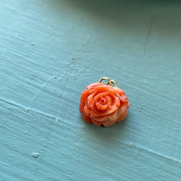 Love Vintage Paris Necklaces Carved Coral Rose Pendant 10k Gold Vintage