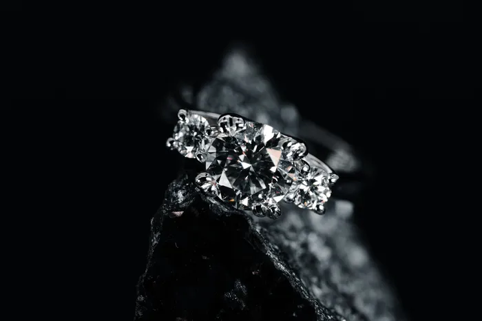 Platinum and Diamond 3 Stone Ring Consignment Rings
