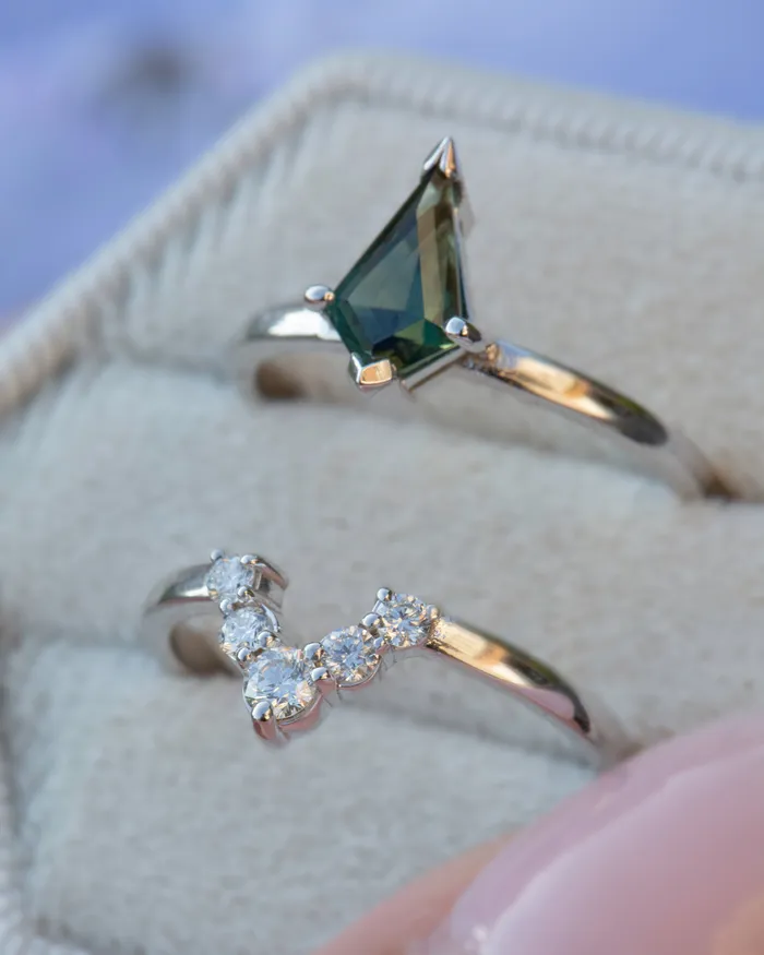 Rings Teal Green Sapphire and Diamonds Kite Engagement Ring Set 14 K White Gold Albrecht Jewellery Rings Teal Green Sapphire and Diamonds Kite Engagement Ring Set 14 K White Gold Albrecht Jewellery