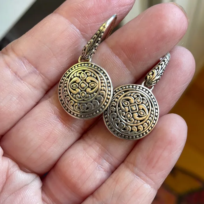 Vintage Paris Jewelry Earrings Ornate Filigree Medallion Earrings Sterling Silver Vintage Vintage Paris Jewelry Earrings Ornate Filigree Medallion Earrings Sterling Silver Vintage
