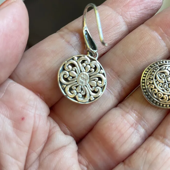 Vintage Paris Jewelry Earrings Ornate Filigree Medallion Earrings Sterling Silver Vintage Vintage Paris Jewelry Earrings Ornate Filigree Medallion Earrings Sterling Silver Vintage