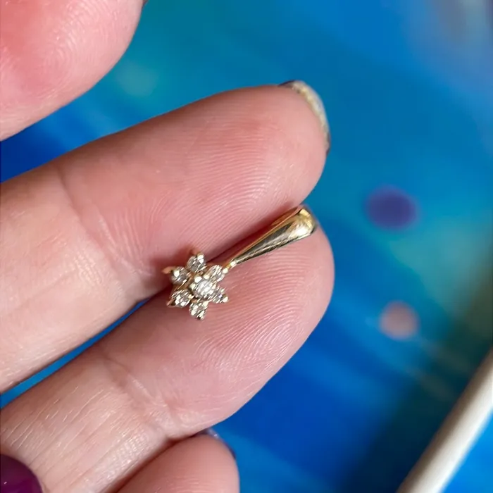 Vintage Paris Jewelry Necklaces Diamond Flower Pendant 14k Gold Vintage Vintage Paris Jewelry Necklaces Diamond Flower Pendant 14k Gold Vintage