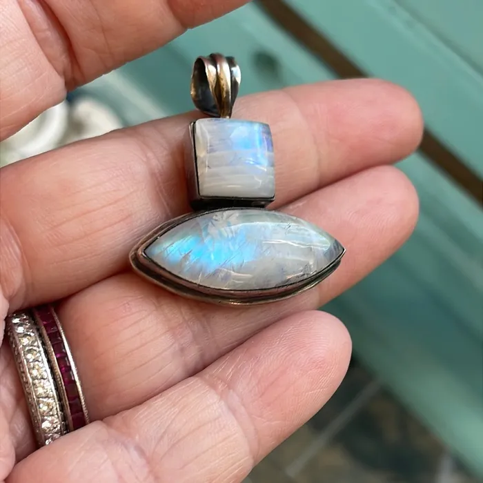 Vintage Paris Jewelry Necklaces Moonstone Pendant Sterling Silver Vintage Vintage Paris Jewelry Necklaces Moonstone Pendant Sterling Silver Vintage