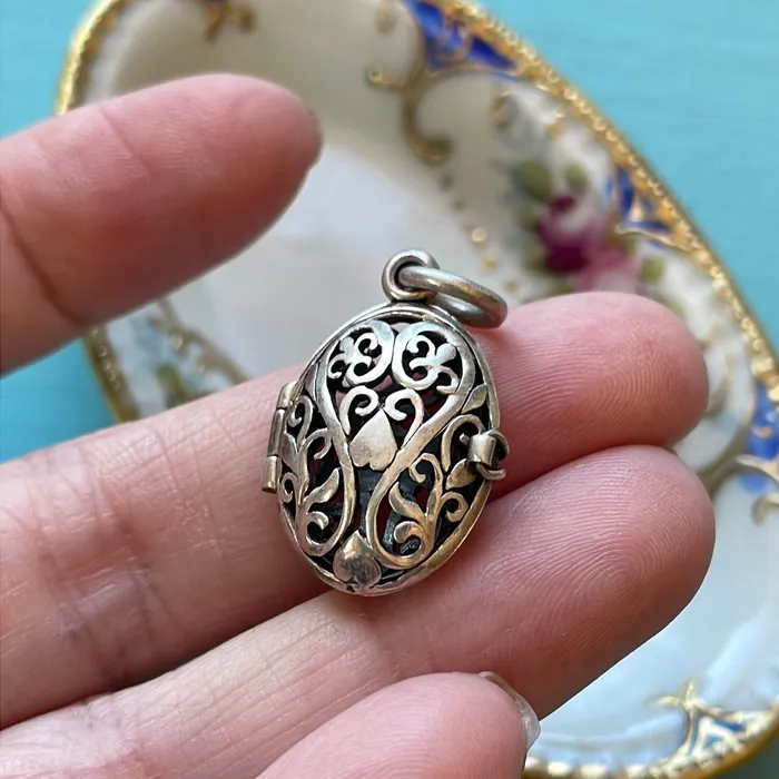Vintage Paris Jewelry Rings Filigree Locket Sterling Silver Vintage Vintage Paris Jewelry Rings Filigree Locket Sterling Silver Vintage