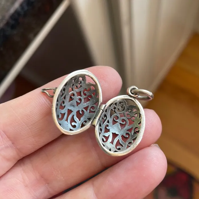 Vintage Paris Jewelry Rings Filigree Locket Sterling Silver Vintage Vintage Paris Jewelry Rings Filigree Locket Sterling Silver Vintage