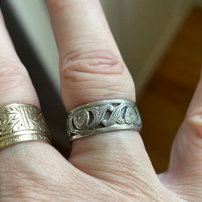 Vintage Paris Jewelry Scrolling Heart Band Sterling Silver Vintage Rings Vintage Paris Jewelry Scrolling Heart Band Sterling Silver Vintage Rings