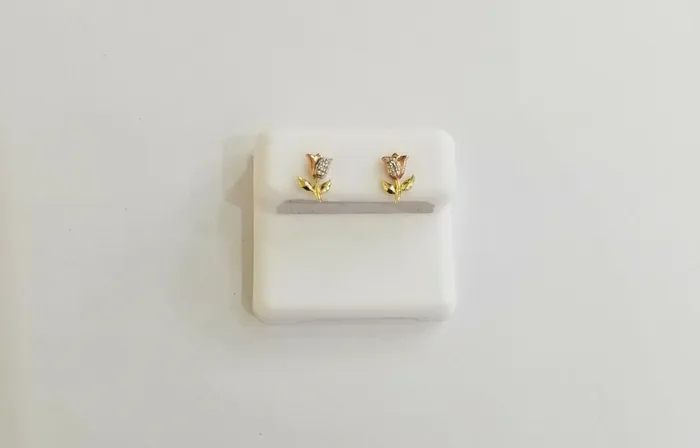 10k rose gold flower Earring with Real 004CT diamond screwbag Women studs globalwatches10 Earrings
