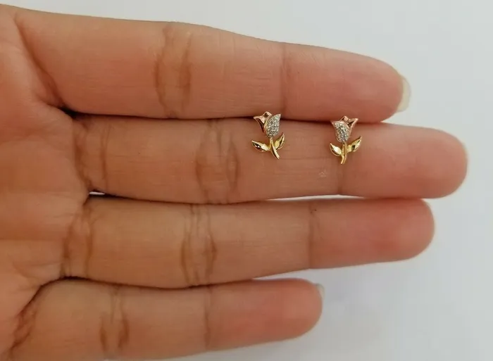 10k rose gold flower Earring with Real 004CT diamond screwbag Women studs globalwatches10 Earrings