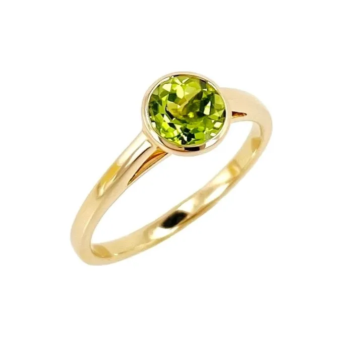 Independent Jewellers Rings 14kt Yellow Gold 6mm Round Peridot Ring