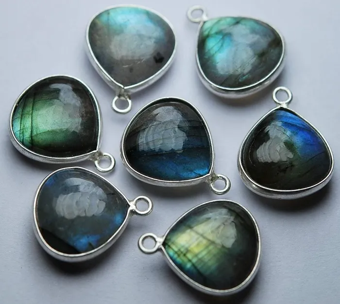 Necklaces 925 Sterling SilverLabradorite Smooth Heart Shape Pendant 5 Piece Of 14mm Approx Beads Supplies USA Necklaces 925 Sterling SilverLabradorite Smooth Heart Shape Pendant 5 Piece Of 14mm Approx Beads Supplies USA