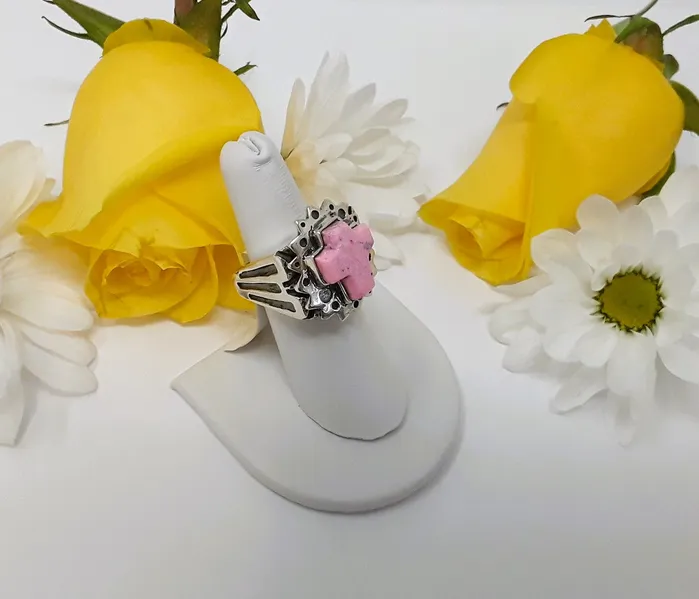 Rings Dian Malouf rs8511 Starburst cross ring with craters and handcut stone