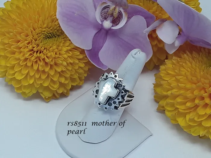 Rings Dian Malouf rs8511 Starburst cross ring with craters and handcut stone