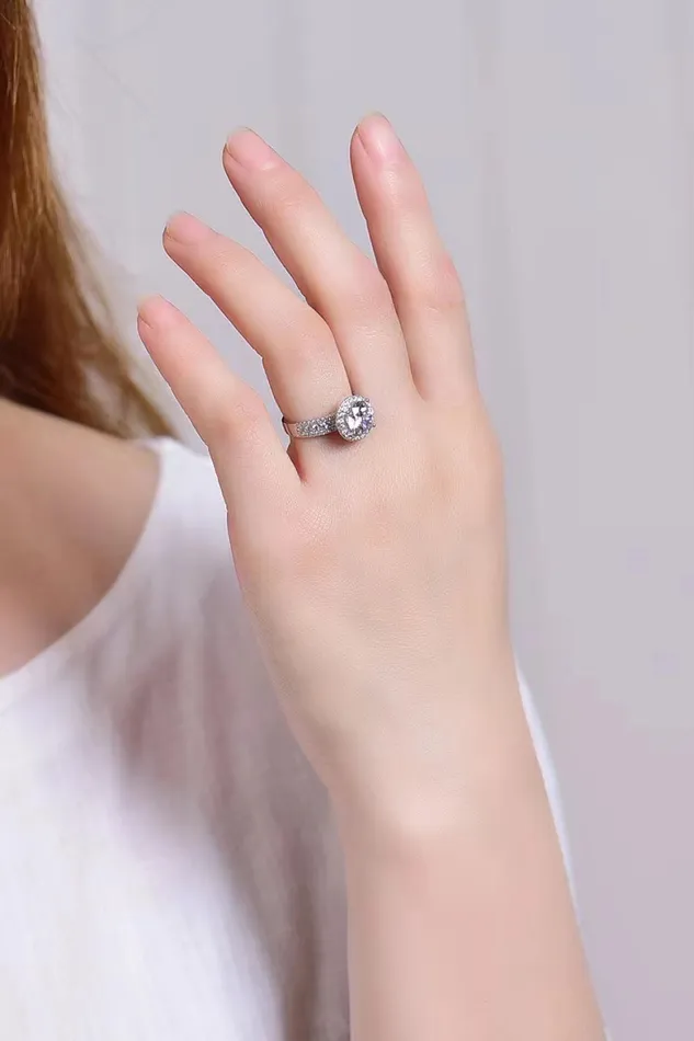 Trendsi Rings FourProng Moissanite Round Ring